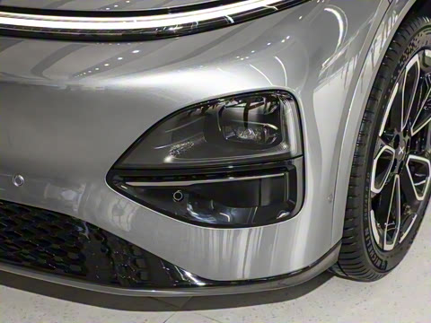 2025�� 725 �������� Max �콢��