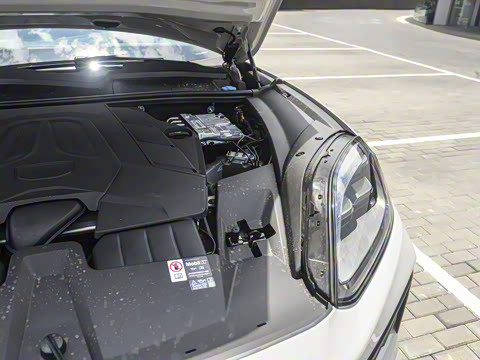 2025�� Cayenne 3.0T ���ΰ�