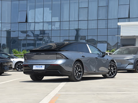 2025�� �������� Max �콢��