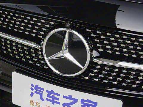 2023�� �Ŀ� E 300 L �˶�������