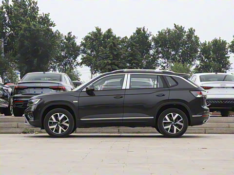 2025�� �Ŀ� ������ 300TSI