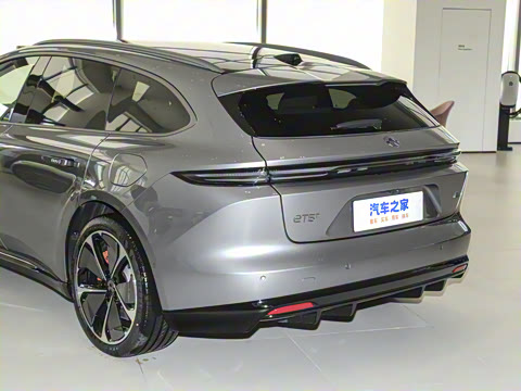 2025�� 75kWh Touring