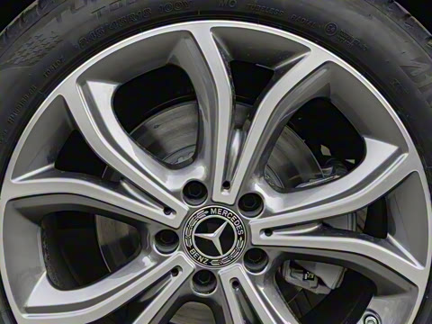 2023�� �Ŀ� E 300 L �˶�������