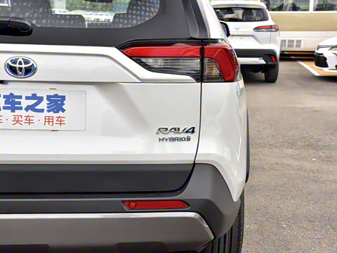 2022�� ˫�� 2.5L E-CVT������Ӣ��