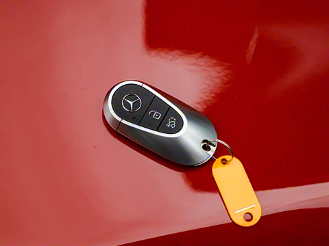 2023�� �Ŀ� C 260 L �˶���