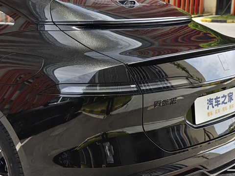 2025�� Pro�����