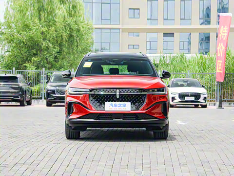 2025�� 2.0T ������������˹��