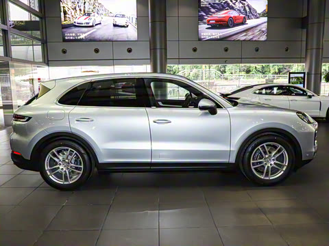 2025�� Cayenne 3.0T ���ΰ�