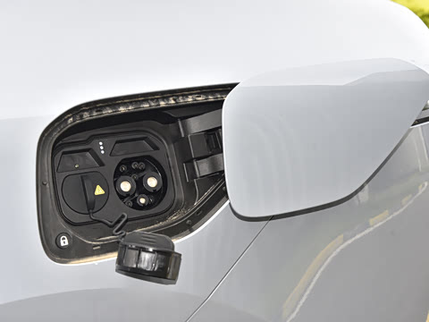 2025�� �Ŀ� Ultra���̰�