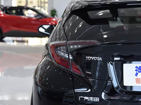 2018�� 2.0L ���ܺ����� ��V