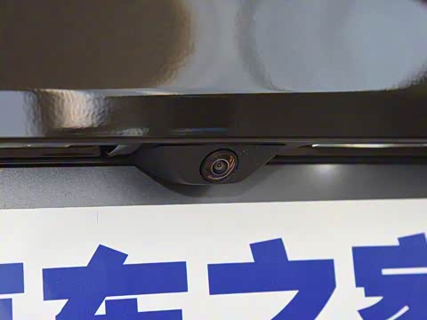 2020�� sDrive20i MԽҰ��װ