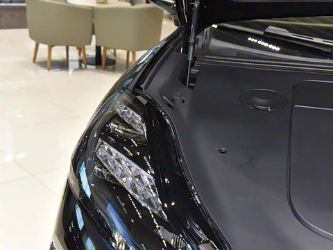 2025�� 825 Max��