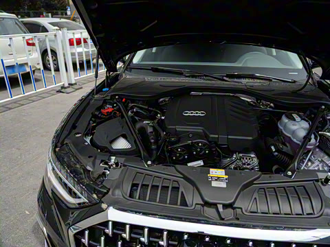 2026�� A8L 45 TFSI quattro ������