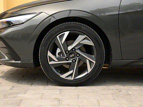 2023��  1.5L CVT TOP�콢��