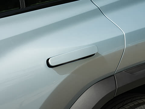 2025�� 501KM ����Max��