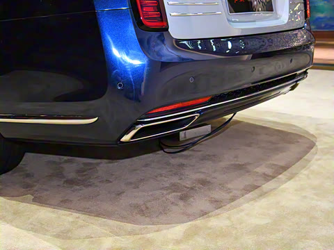 2025�� 4.0T V8 ��ͤ���϶��ư�