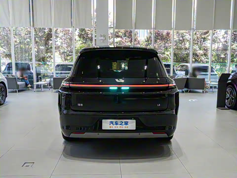 2025�� Ultra ���ܻ��°�