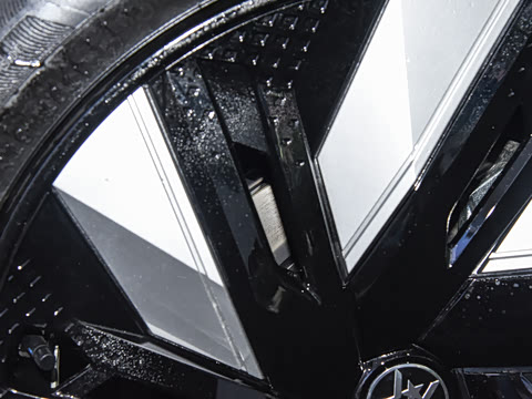 2023�� 110km iE��