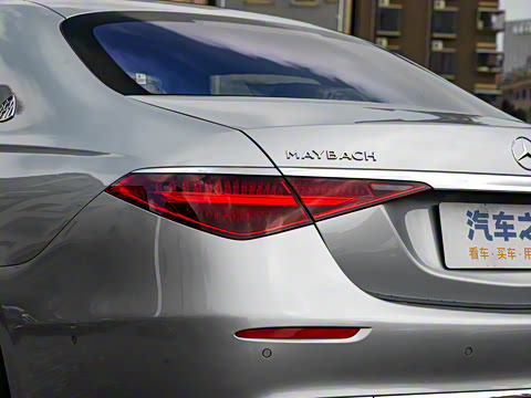 2025�� �Ŀ� S 680 4MATIC