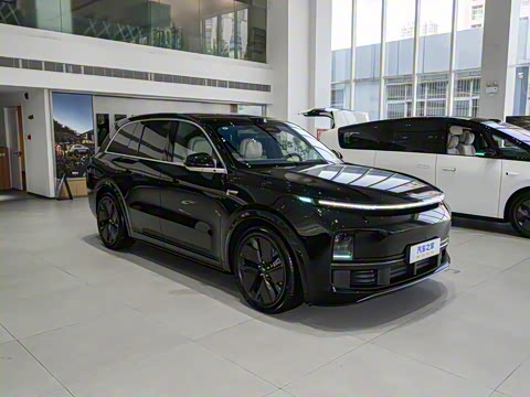 2025�� Ultra ���ܻ��°�