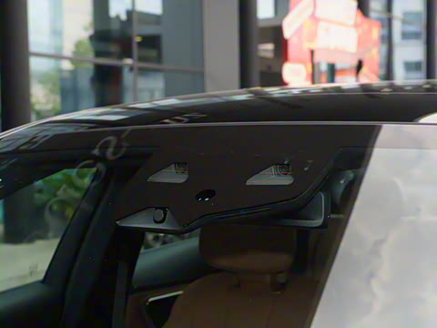 2025�� �Ŀ� E 300 ʱ�����˶���