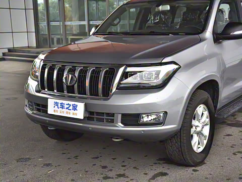 2023�� 4.6L V8 �캽��