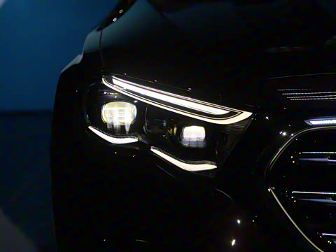 2024�� E 300 L ������