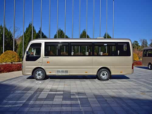 5t汽油自动公务版报价_图片_宇通客车_汽车之家