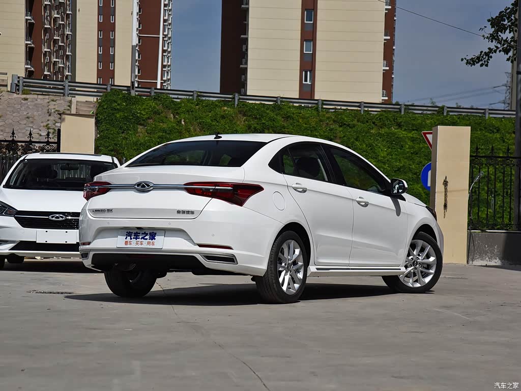 汽车图片 奇瑞 艾瑞泽gx 2019款 1.5t cvt新劲色版 国vi 2019 2018