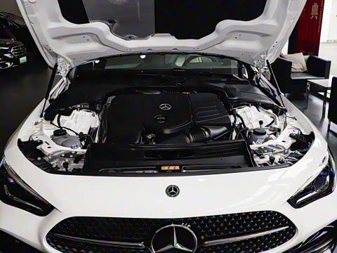 2025�� CLE 260 ���ܳ�