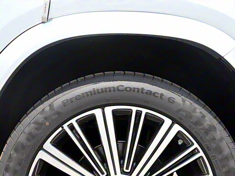 2025�� GLS 480 4MATIC