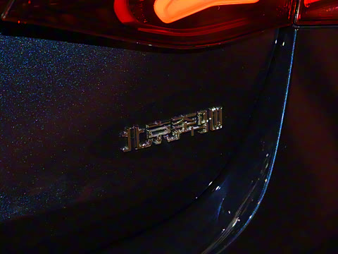 2024�� E 300 L �����˶���