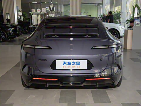 2025�� �Ŀ� Max���̰�