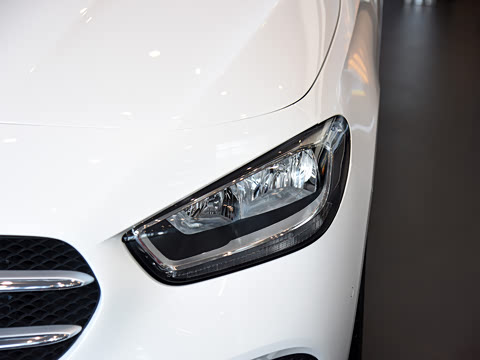 2022�� B 180 ʱ����