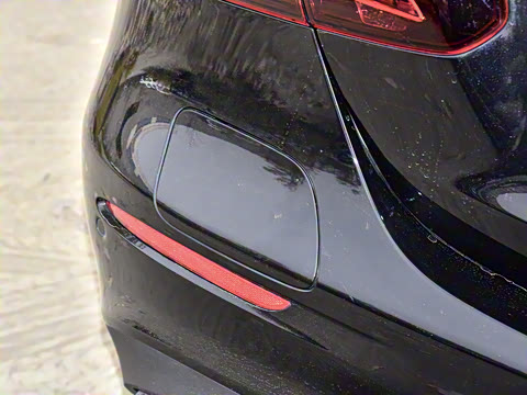 2022�� E 350 e L ���ʽ��϶����˶��γ�