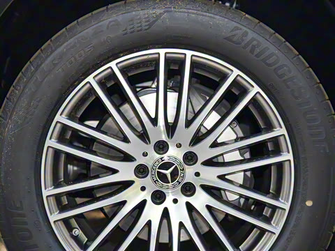 2023�� GLC 300 L 4MATIC ������ 7��