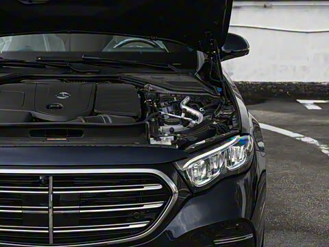 2025�� �Ŀ� E 300 L ʱ����