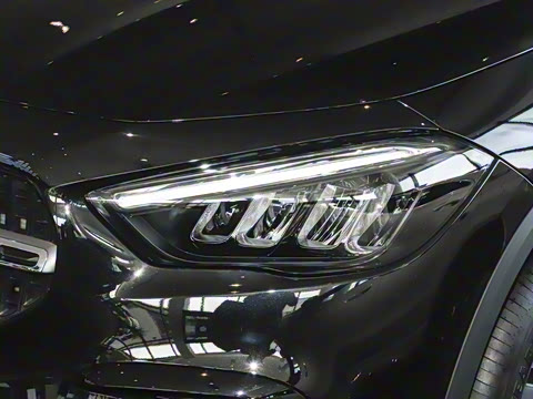 2025�� �Ŀ� GLA 220