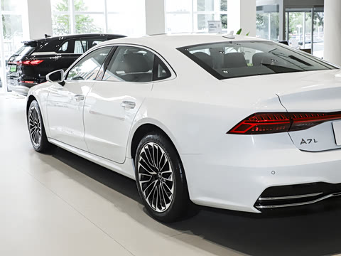 2025�� 45 TFSI ������