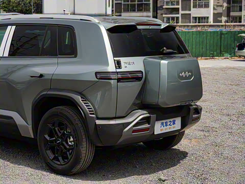 2025�� 501KM ����Max��