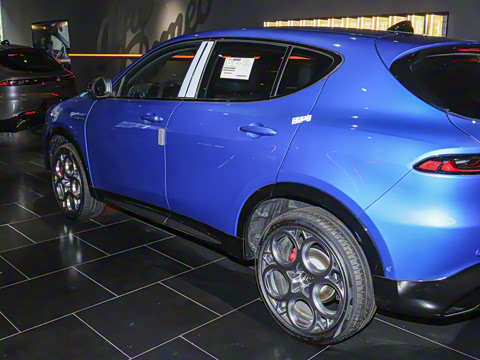 2024�� 2.0T 268HP AWD Veloce������