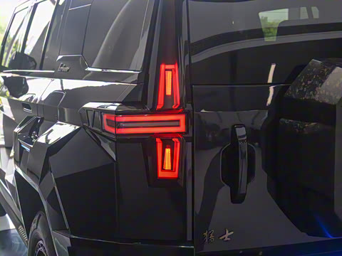 2025�� M900 ������