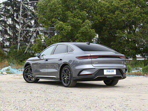 2025�� EV �Ǽݰ� 701KM������