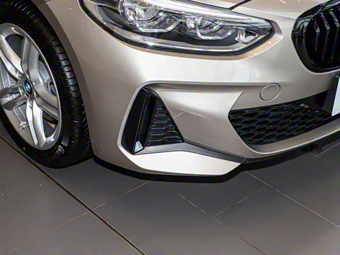 2021�� 120i M�˶���ҹ��