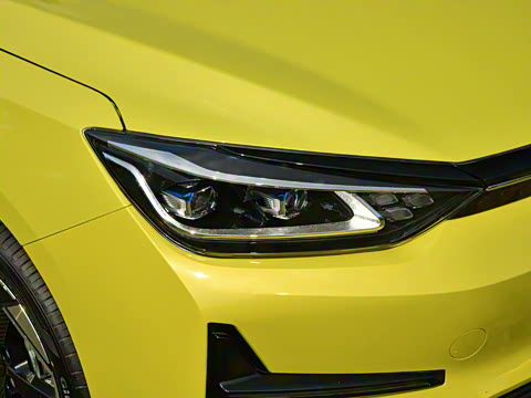 2023�� R600 ������