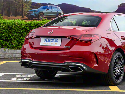 2025�� �Ŀ� C 260 L �˶���