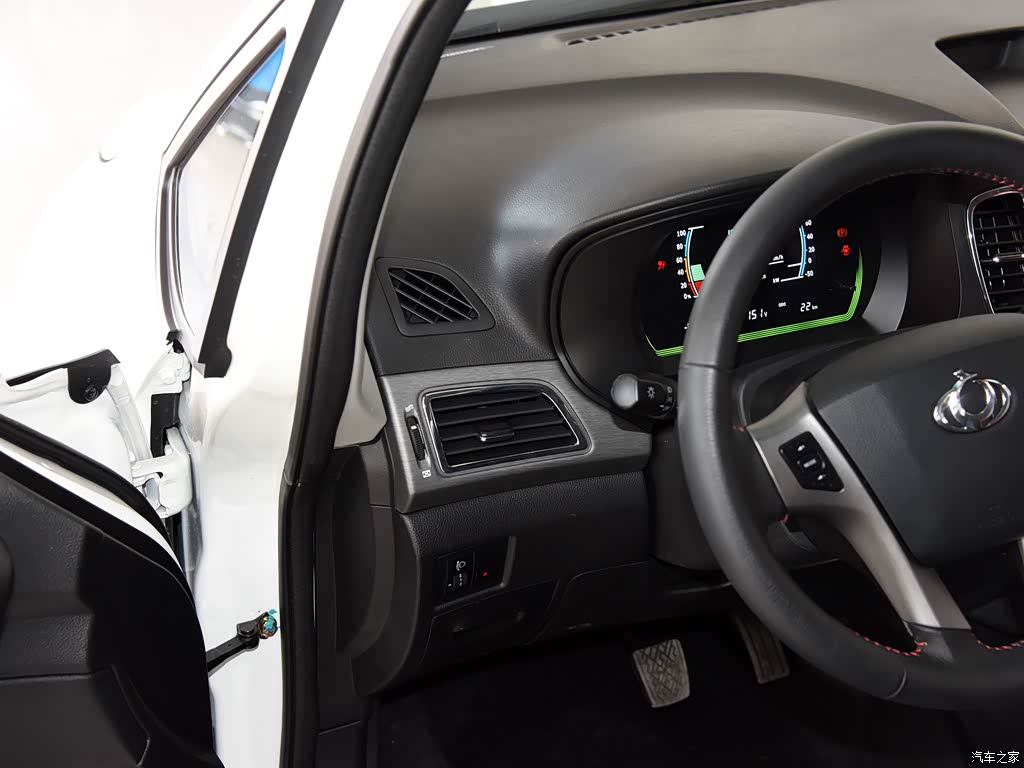 全球鹰k272019款 300km 豪华型