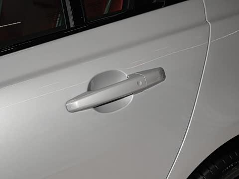 2025�� 2.0T 250PS R-DYNAMIC 90�����ذ�