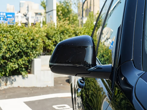 2025�� xDrive 40Li M�˶���ҹ��װ