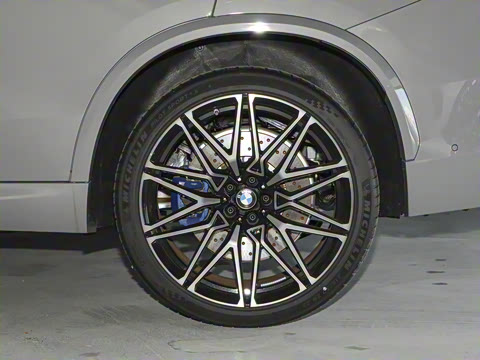 2023�� X5 M ������